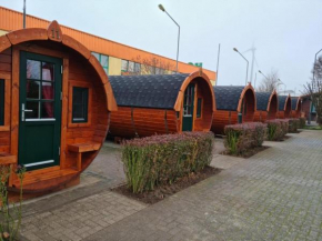 Schlaffass Holzfass im Banjapark Rees